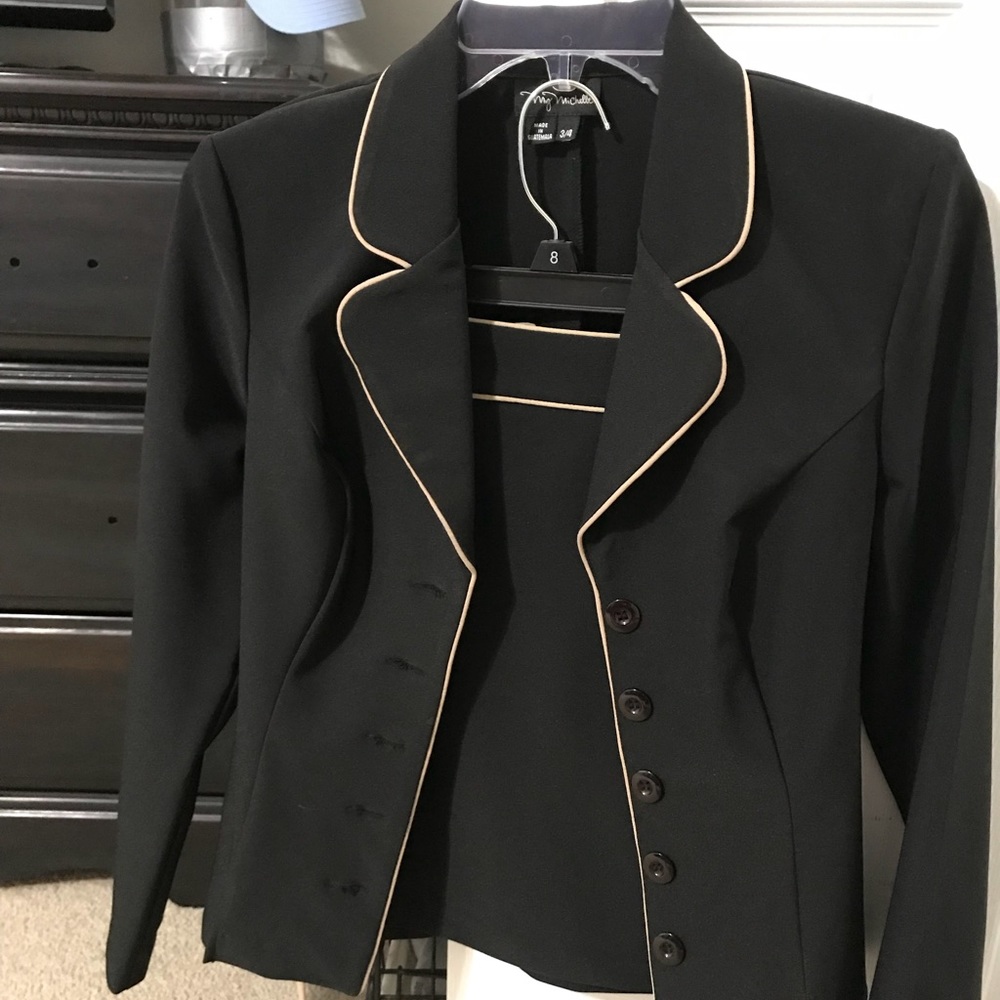 Suit set (skirt and blazer)